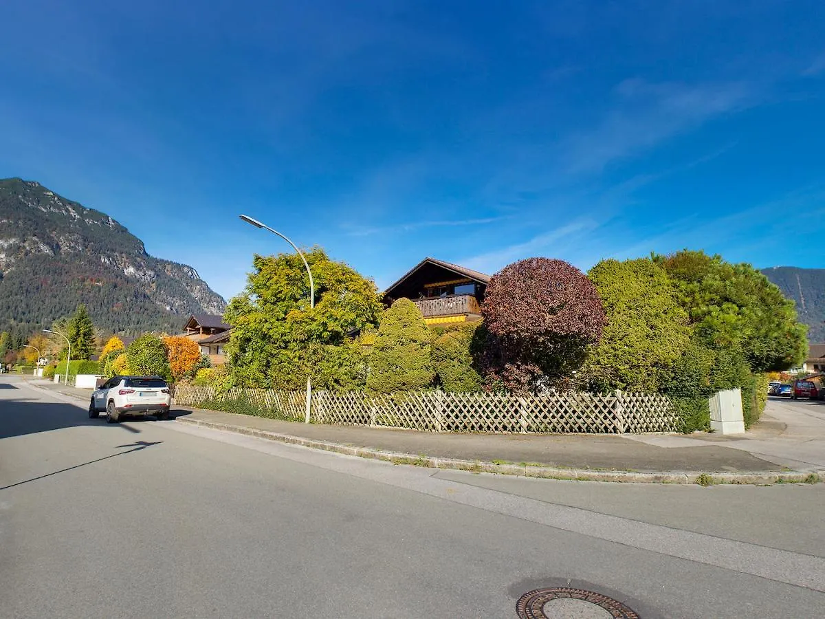 Chalet Alpenglühen Garmisch-Partenkirchen 0*,  Deutschland